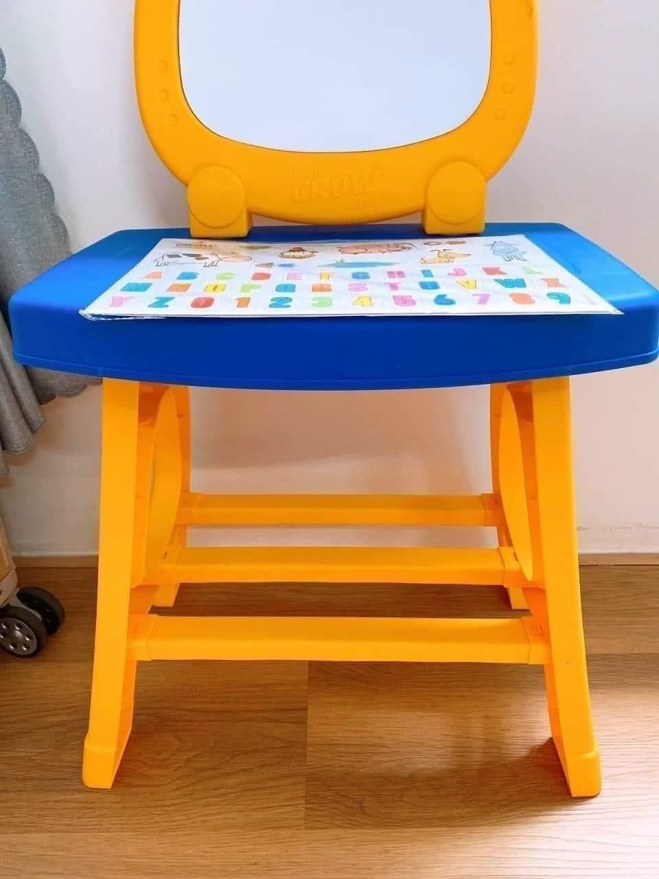 Bộ Bàn Ghế Bảng Học Nam Châm 3in1 Grow